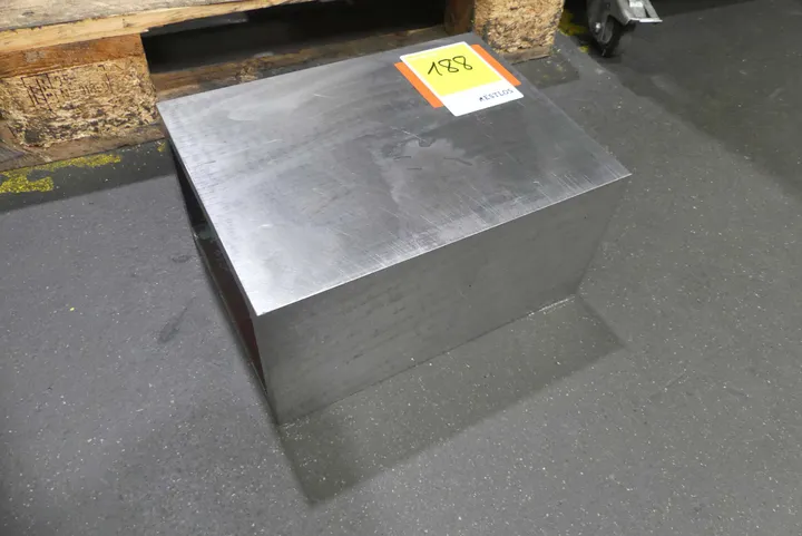 Stahlblock